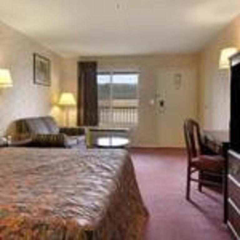 Super 8 By Wyndham Decatur Priceville Extérieur photo